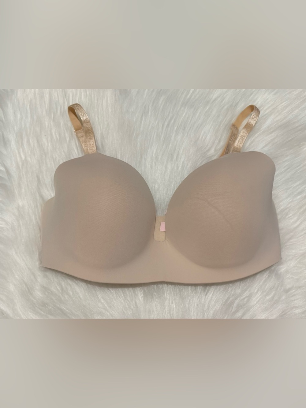 Victoria’s Secret Incredible Lightly Lined Wireless T-Shirt Bra 36DDD/F Cream